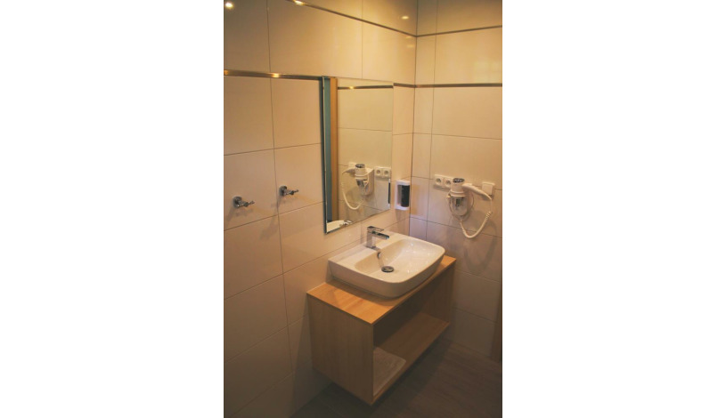 Wellness hotel Sauna Malá Morávka - Dvoulůžkový pokoj Elegant s přistýlkami 